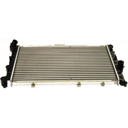  radiatorius, variklio aušinimas