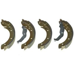  stabdžių trinkelių komplektas <small>ESSENTIAL LINE</small>