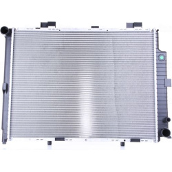  radiatorius, variklio aušinimas